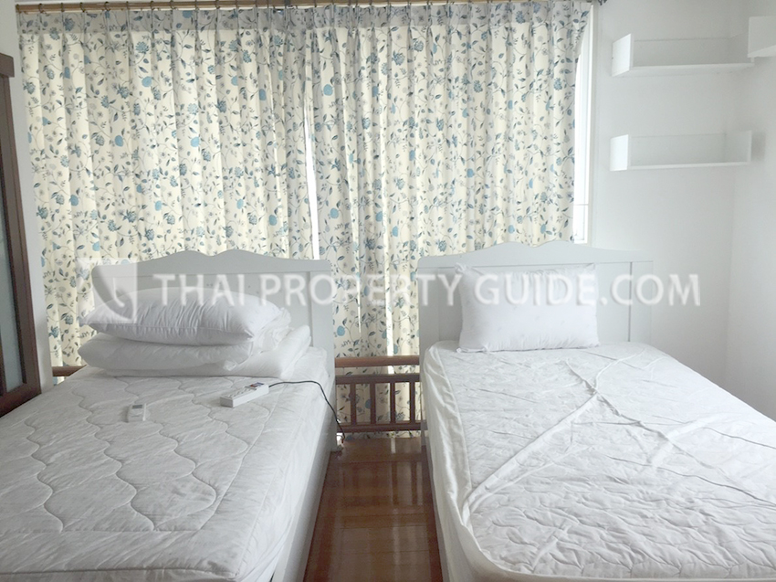 Condominium in Ploenchit 