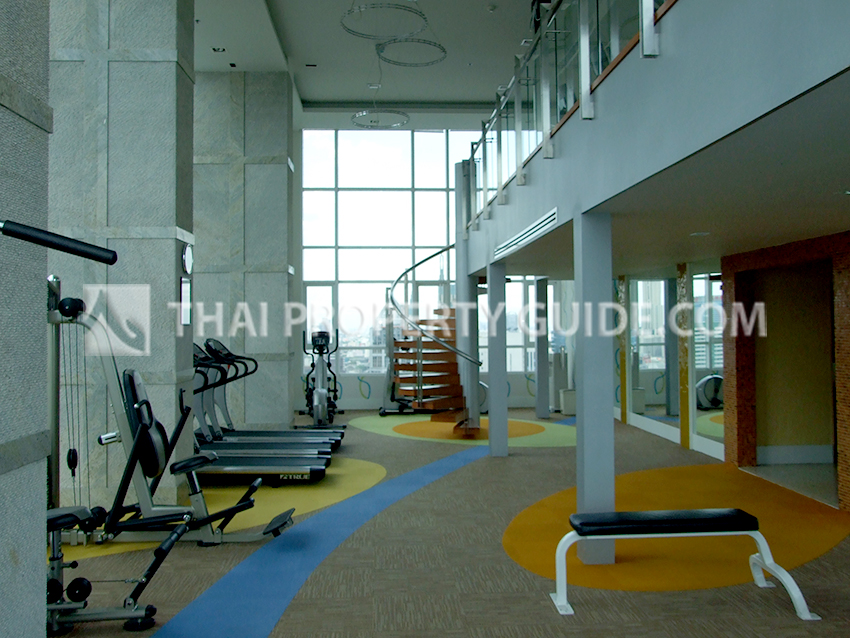 Condominium in Ploenchit 