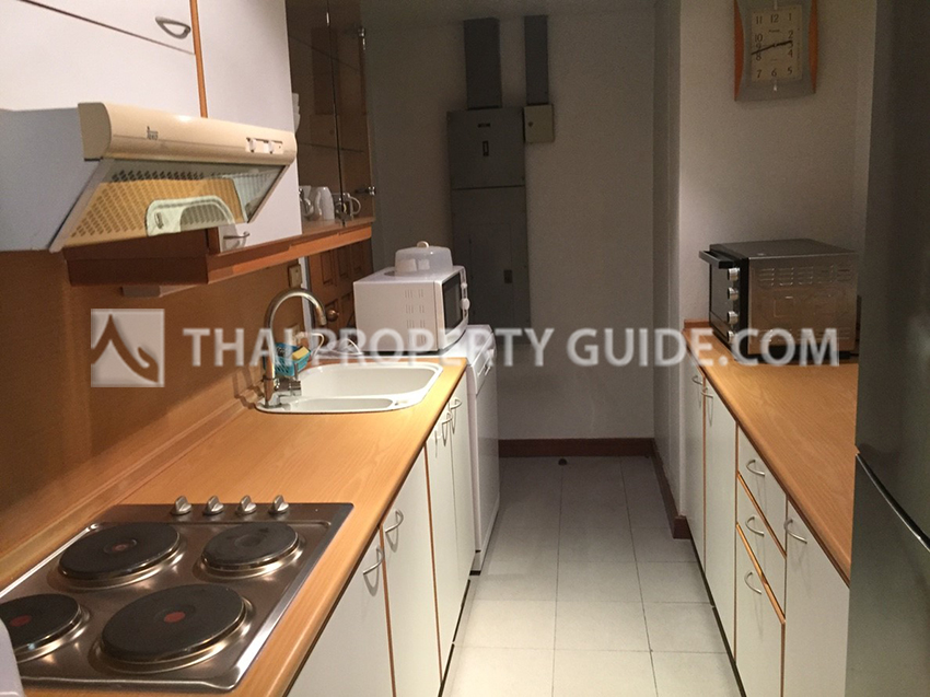 Condominium in Ploenchit 