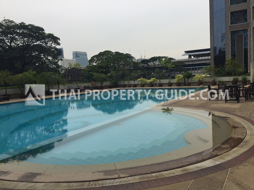 Condominium in Ploenchit 