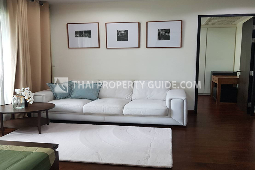Condominium in Ploenchit 