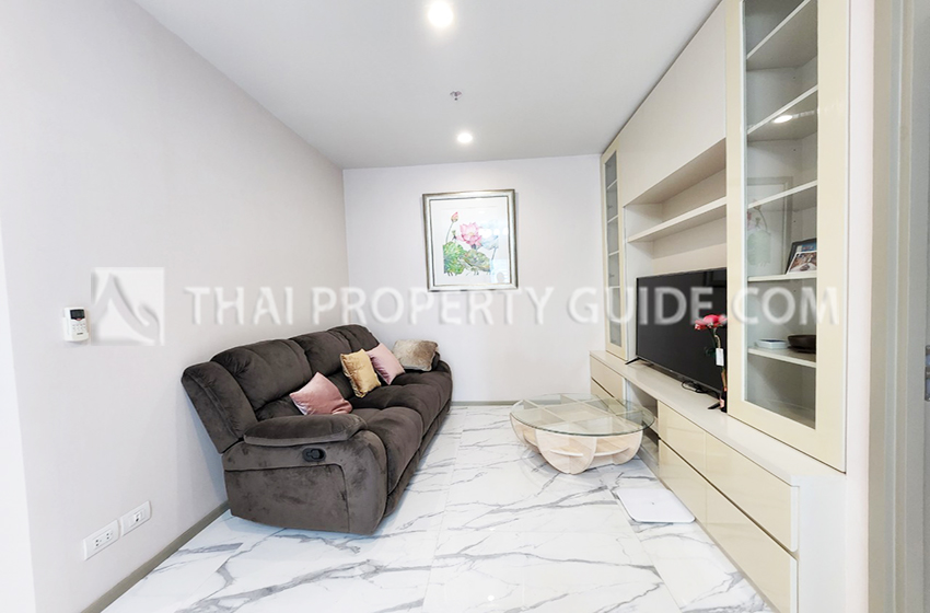 House with Shared Pool for rent in Bangnatrad