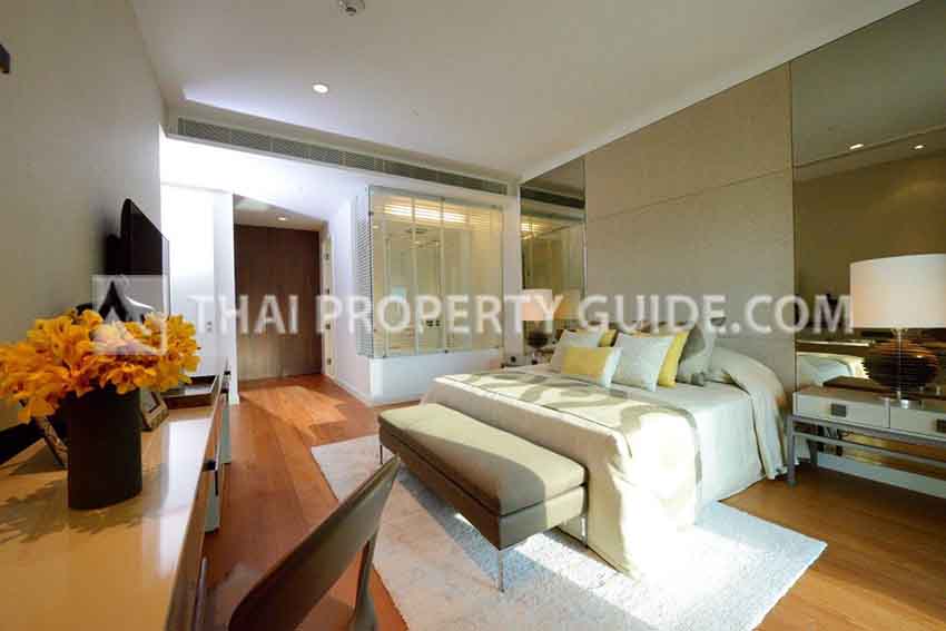 Condominium in Ploenchit 
