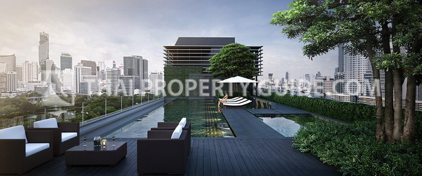 Condominium in Ploenchit 