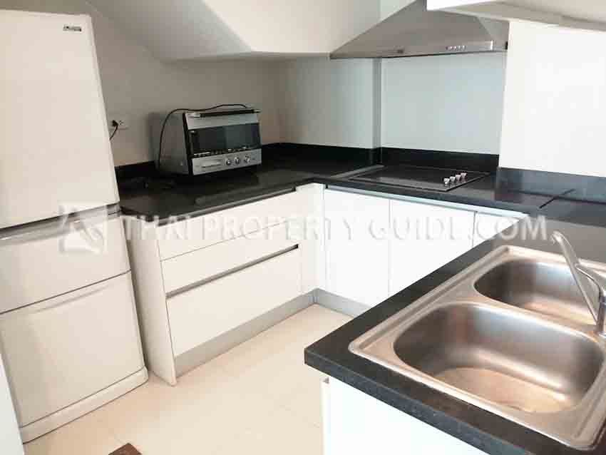 Condominium in Ploenchit 