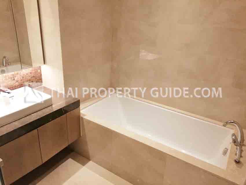 Condominium in Ploenchit : Magnolias Ratchadamri 