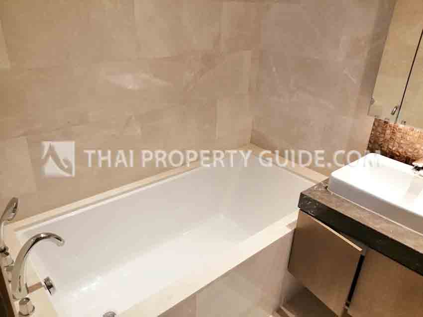 Condominium in Ploenchit : Magnolias Ratchadamri 