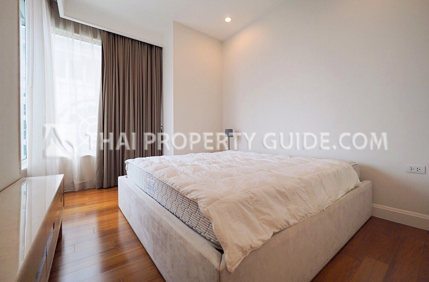 Condominium in Ploenchit 