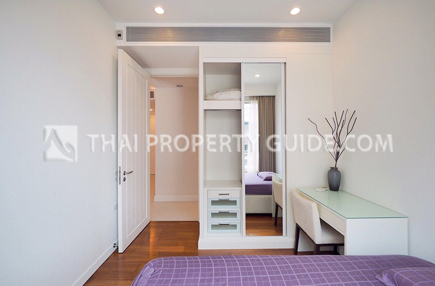 Condominium in Ploenchit 