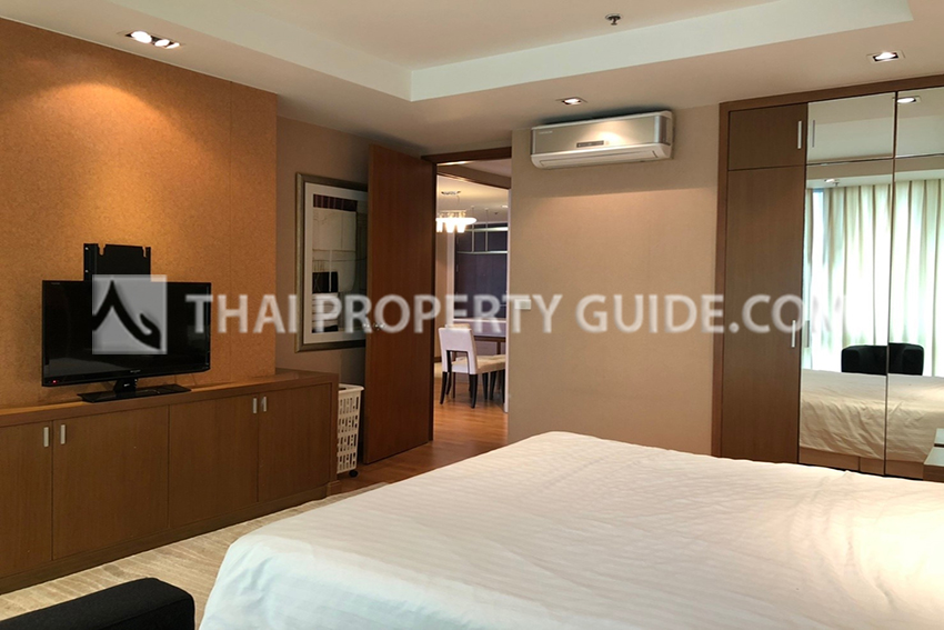 Condominium in Ploenchit 
