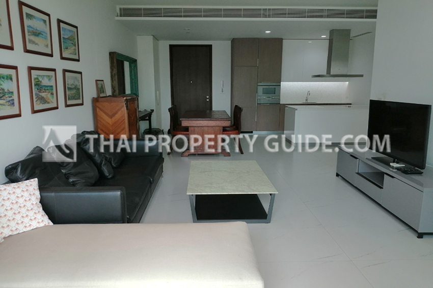 Condominium in Ploenchit