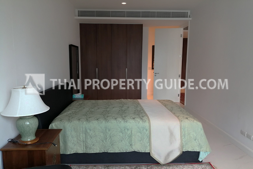 Condominium in Ploenchit 