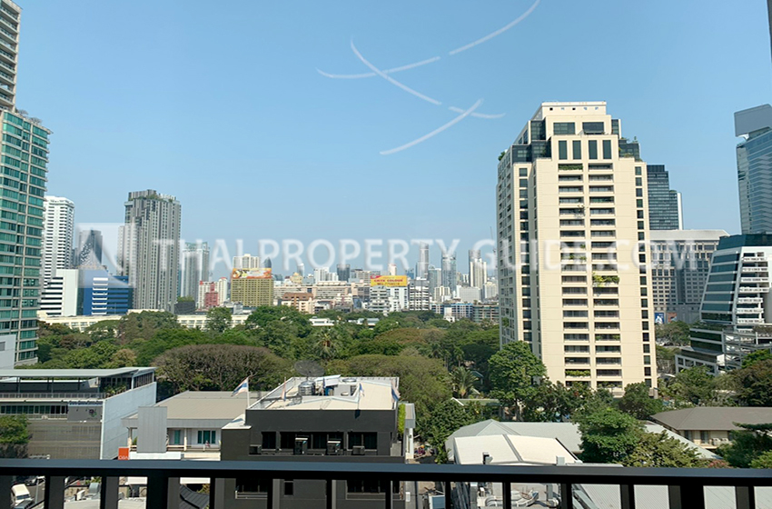 Condominium in Ploenchit 