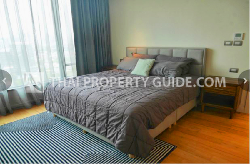 Condominium in Ploenchit 