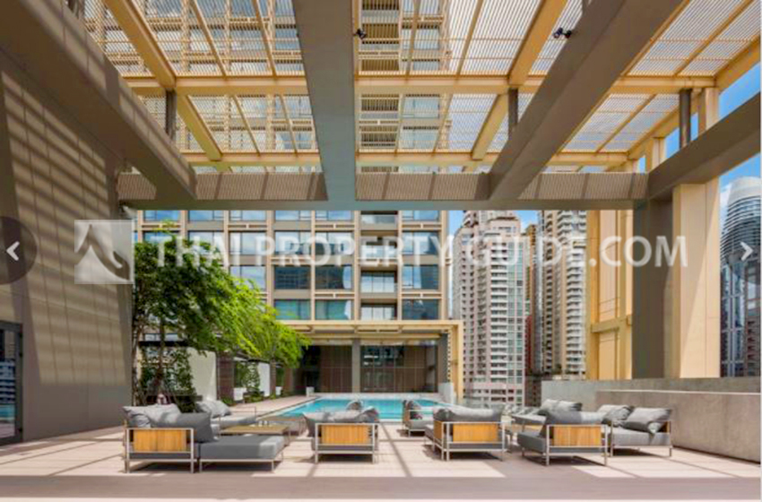Condominium in Ploenchit 