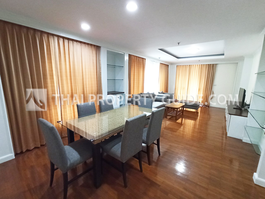 Condominium in Ploenchit 