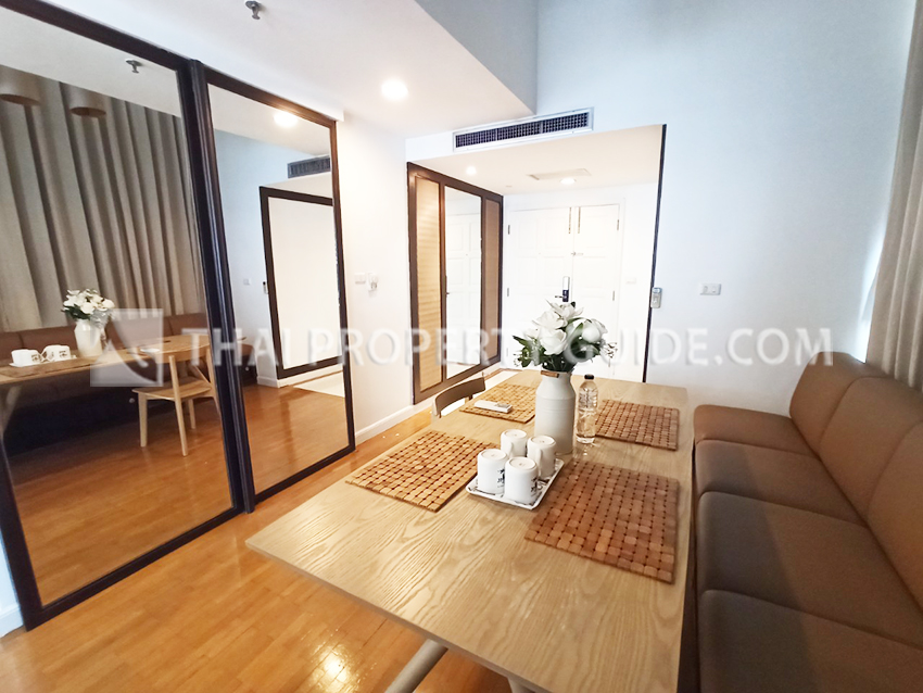 Condominium in Ploenchit 