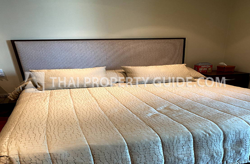 Condominium in Ploenchit 