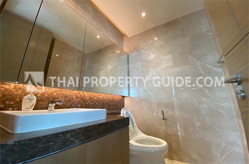 Condominium in Ploenchit : Magnolias Ratchadamri 