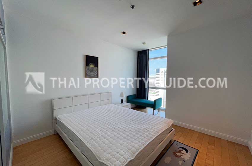 Condominium in Ploenchit : Athenee Residence 