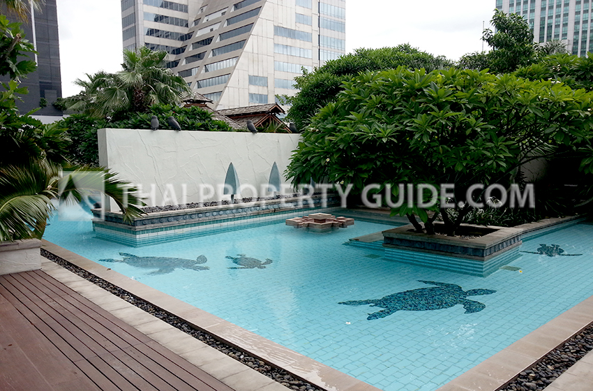 Condominium in Ploenchit : Athenee Residence 
