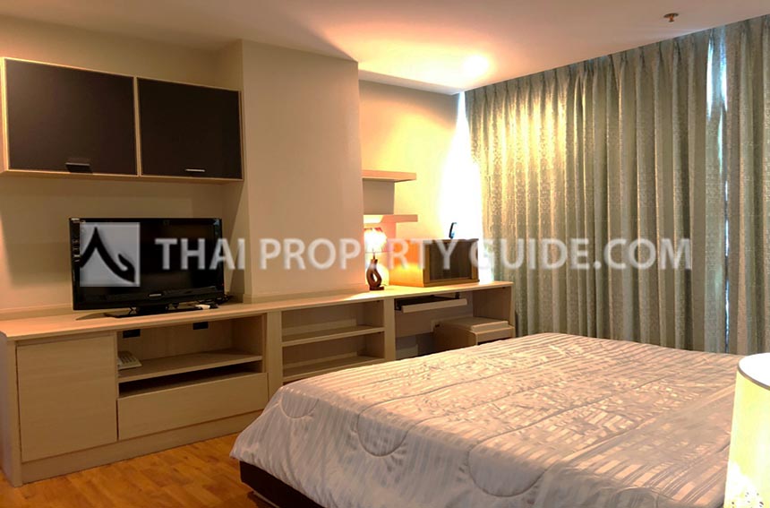 Condominium in Ploenchit 