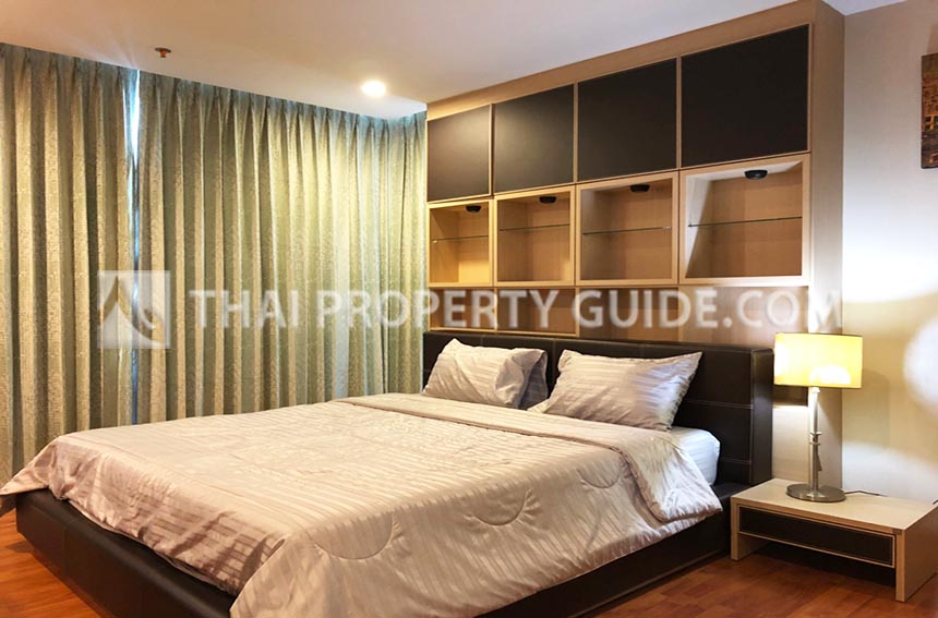 Condominium in Ploenchit 