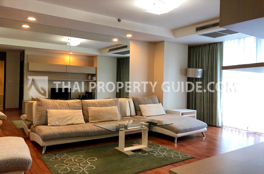 Condominium in Ploenchit 