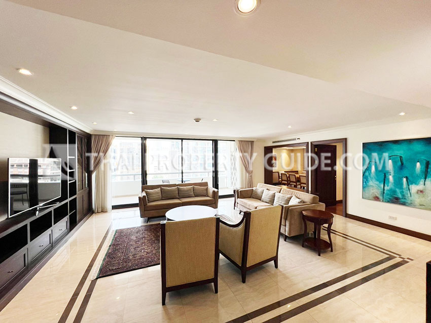 Condominium for rent in Ploenchit