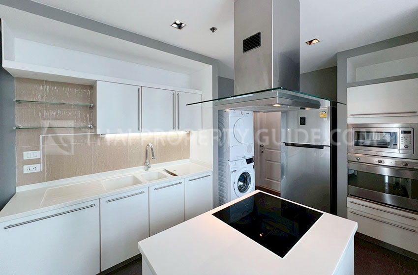 Condominium in Ploenchit : Athenee Residence 