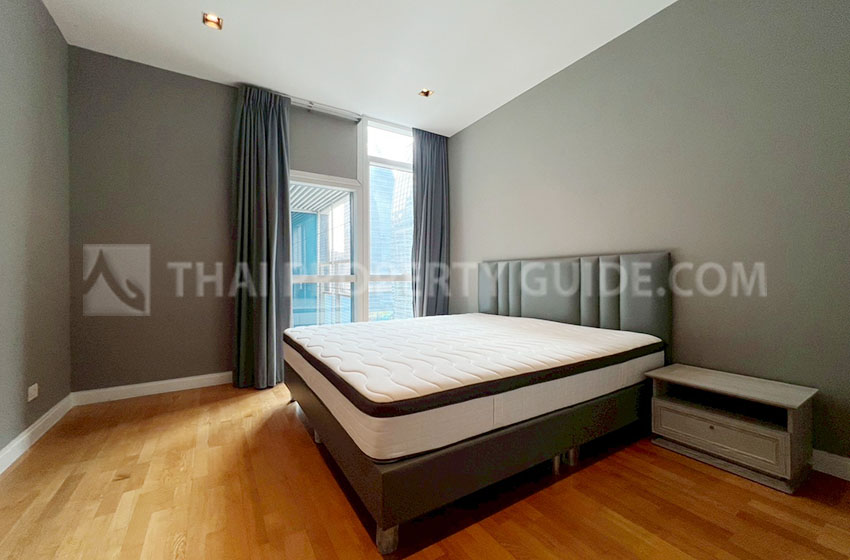 Condominium in Ploenchit : Athenee Residence 