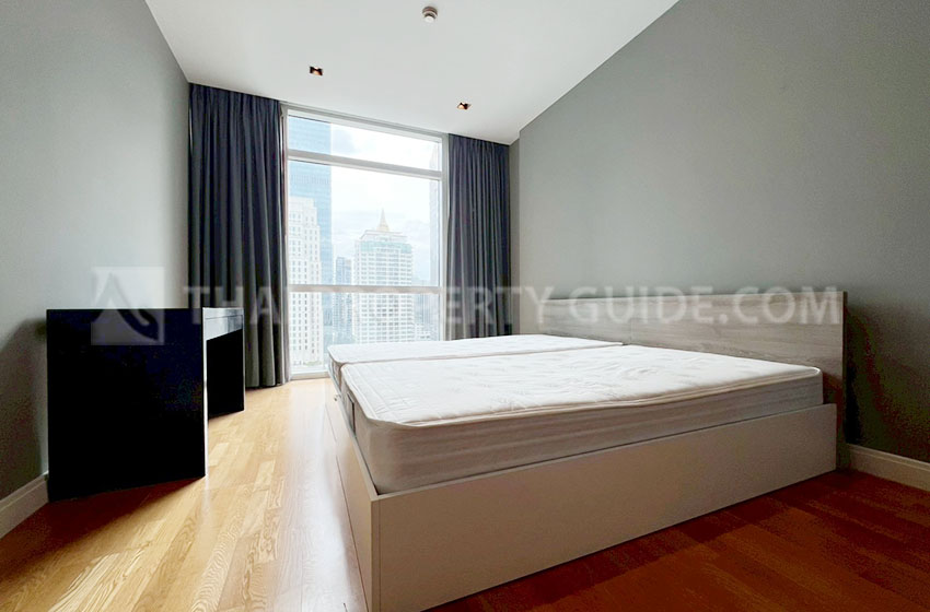 Condominium in Ploenchit : Athenee Residence 