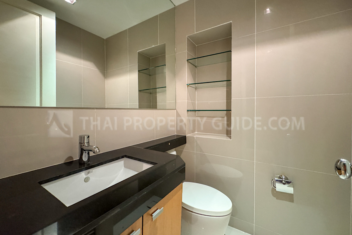Condominium in Ploenchit : Athenee Residence 