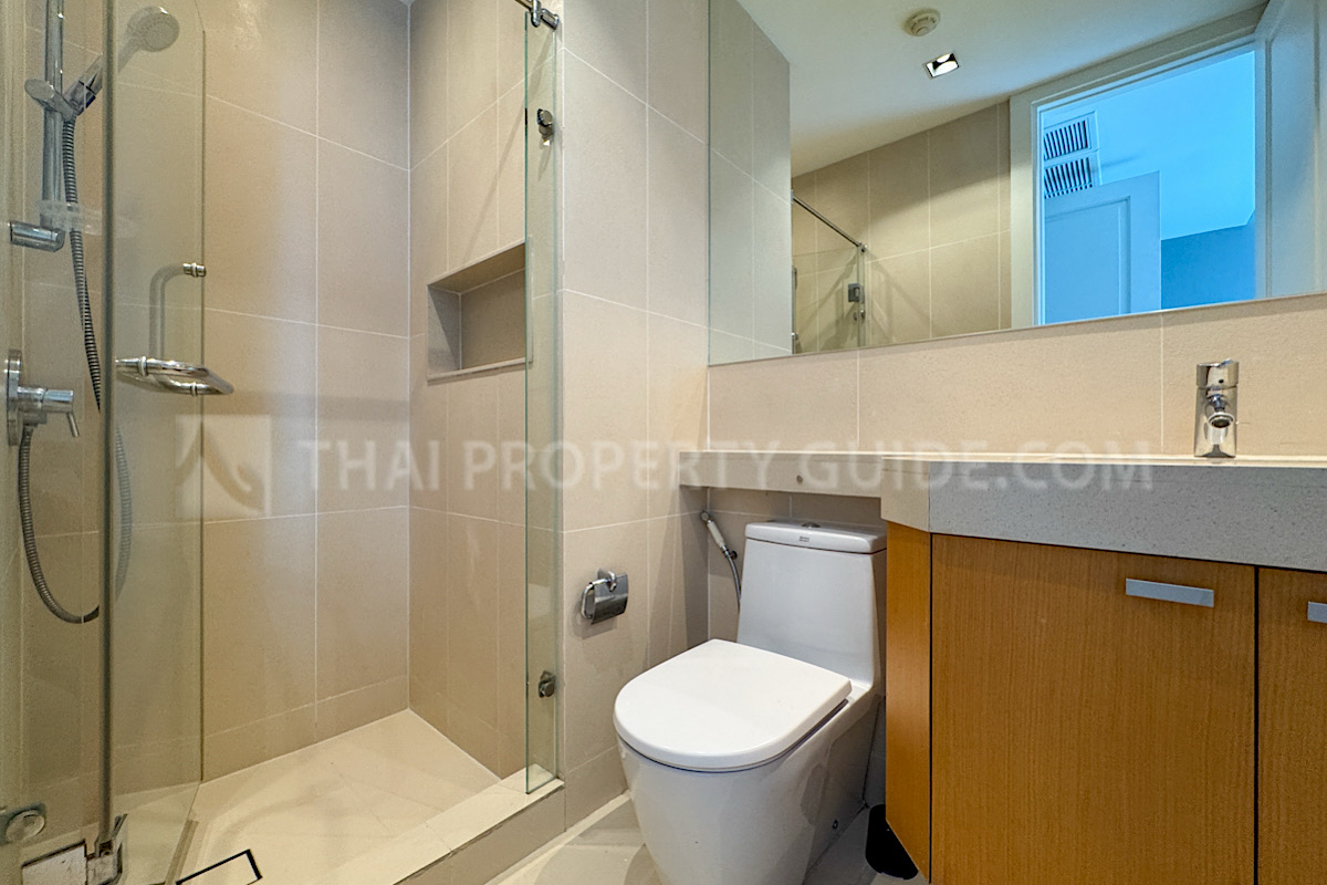 Condominium in Ploenchit : Athenee Residence 