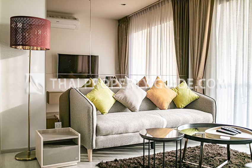 Condominium in Ploenchit 