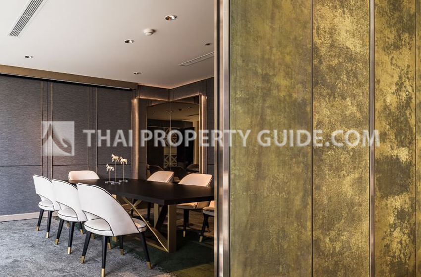 Condominium in Ploenchit : Magnolias Ratchadamri 
