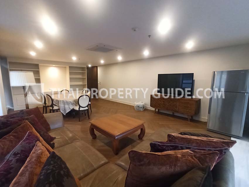 Condominium in Ploenchit 