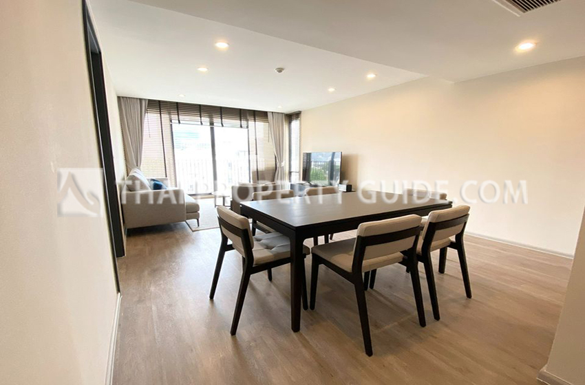 Condominium in Ploenchit 