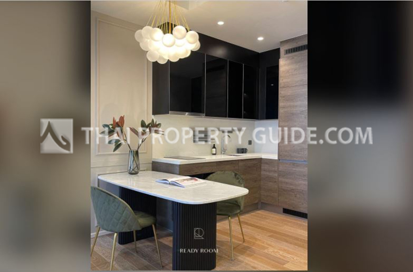 Condominium in Ploenchit 