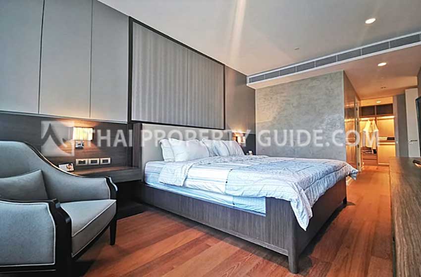 Condominium in Ploenchit 