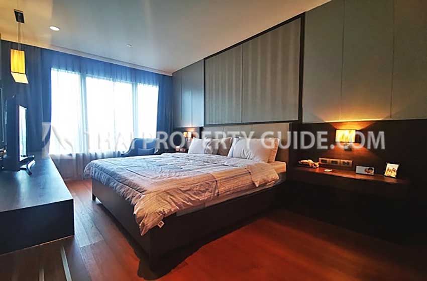 Condominium in Ploenchit 