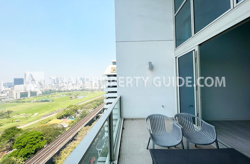 Condominium in Ploenchit 