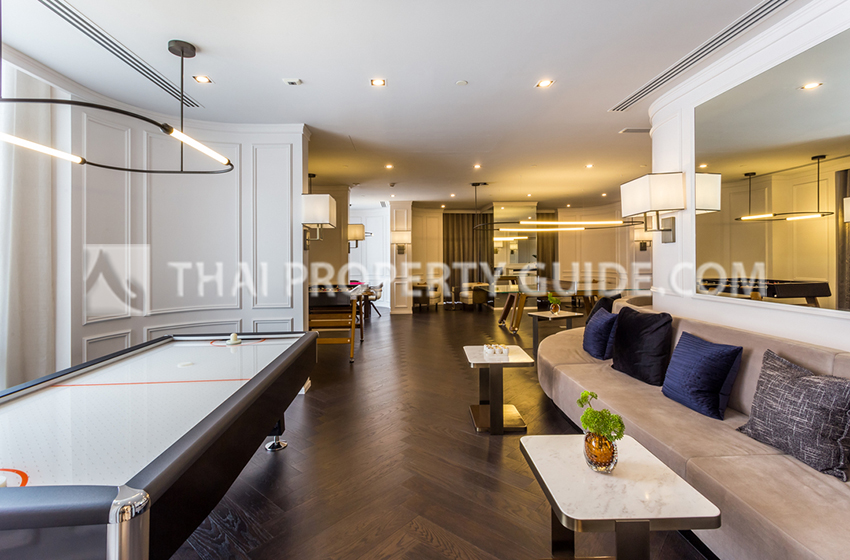 Condominium in Ploenchit 