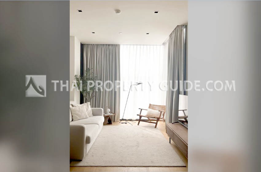 Condominium in Ploenchit