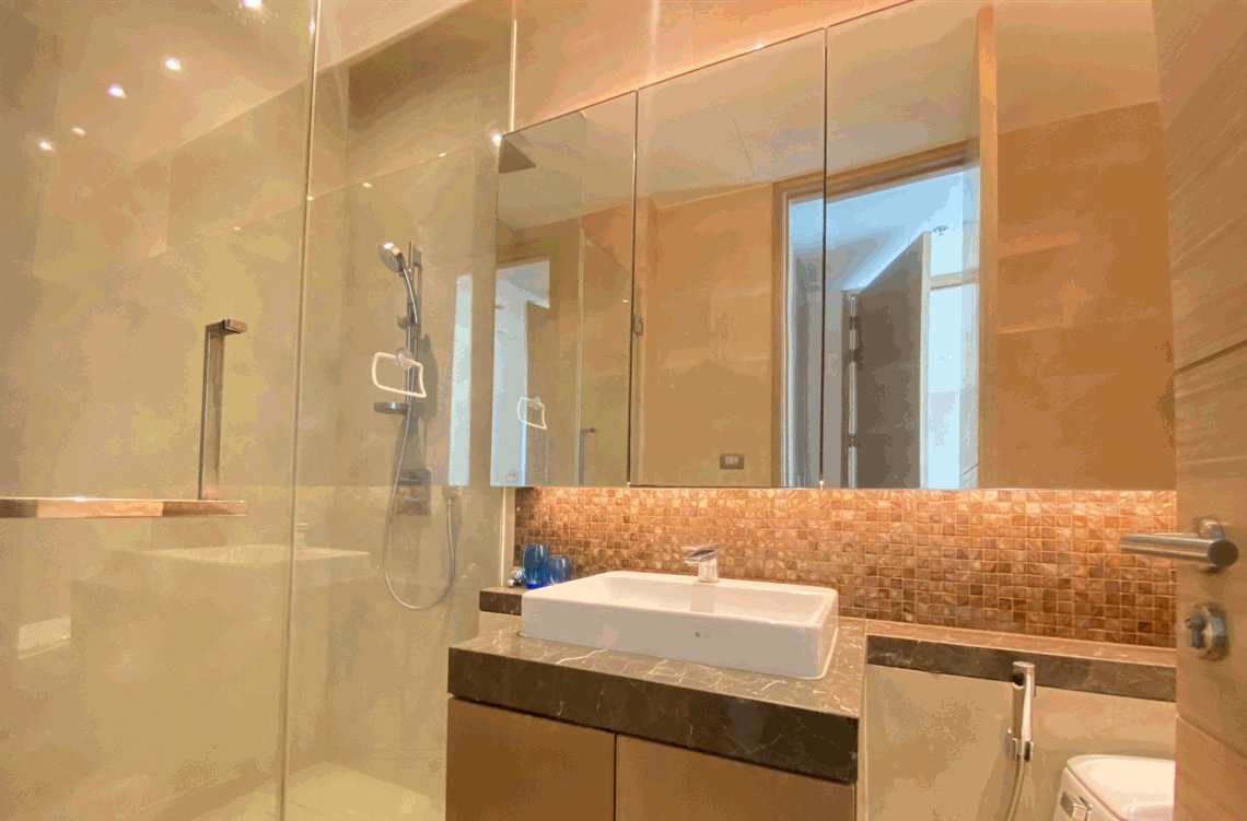 Condominium in Ploenchit : Magnolias Ratchadamri(Condominium) 