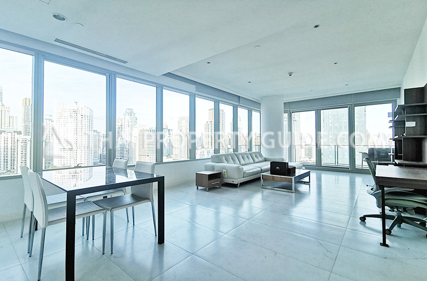 Condominium in Ploenchit 