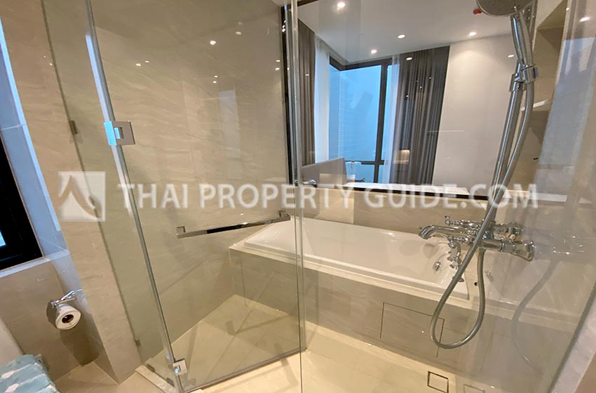 Condominium in Ploenchit 