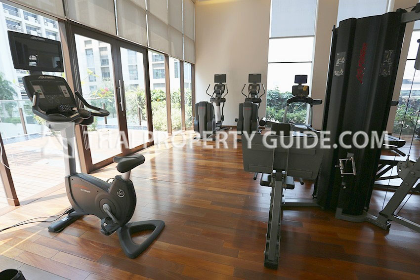 Condominium in Ploenchit : Hansar Rajdamri 