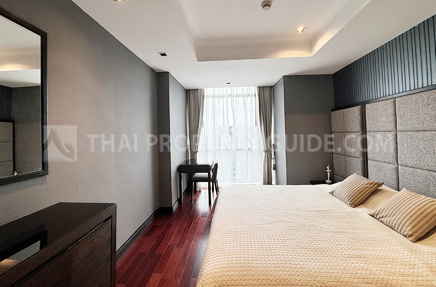 Condominium in Ploenchit : Athenee Residence 