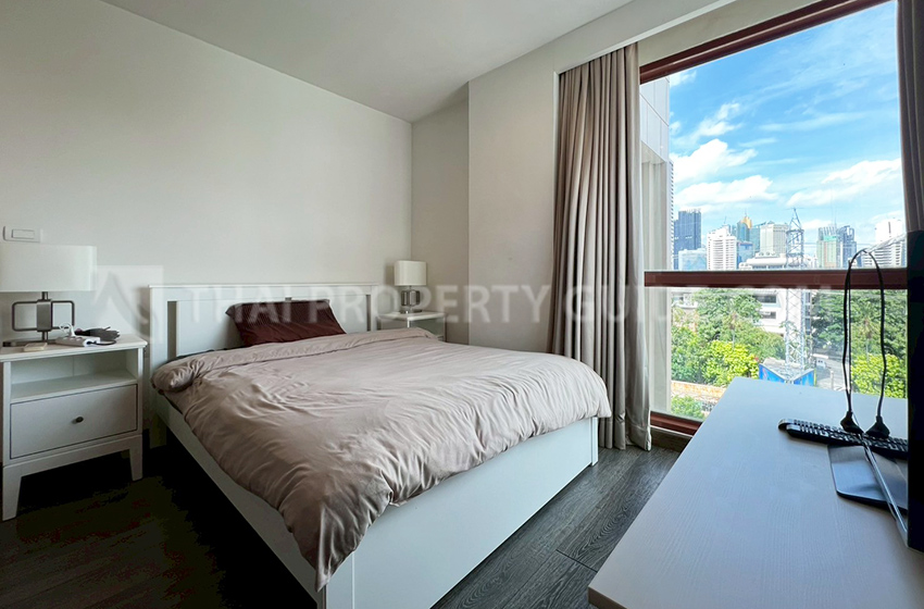 Condominium in Ploenchit 